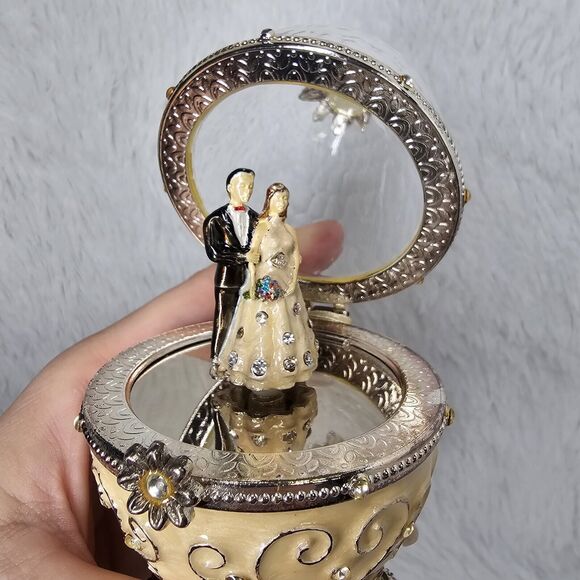 Enamel on Metal Cut Crystal Jeweled Egg Shaped Music Box Bride And Groom Gift - Picture 3 of 10